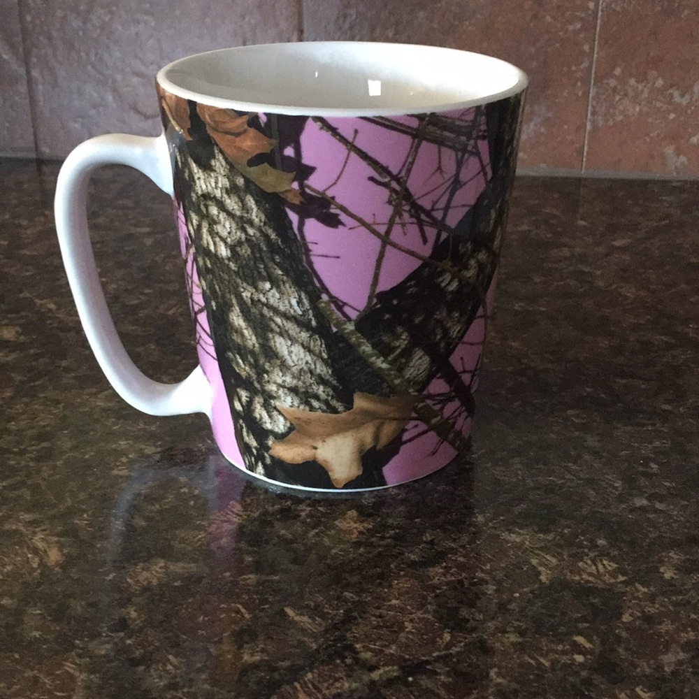 Pink camo mugs